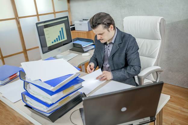 How to Conduct Effective Internal and External Audits